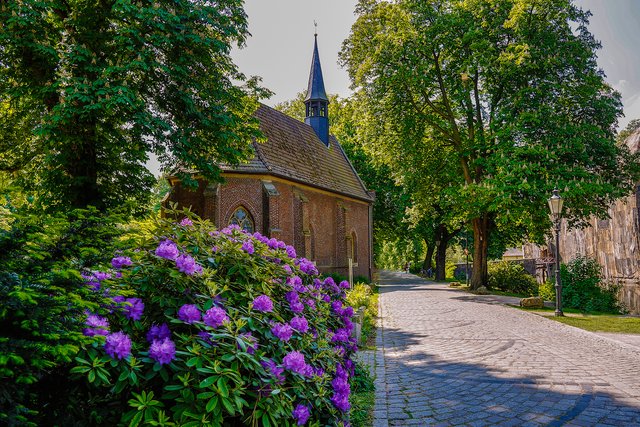 Die Kapelle im Schloßpark Strünkede