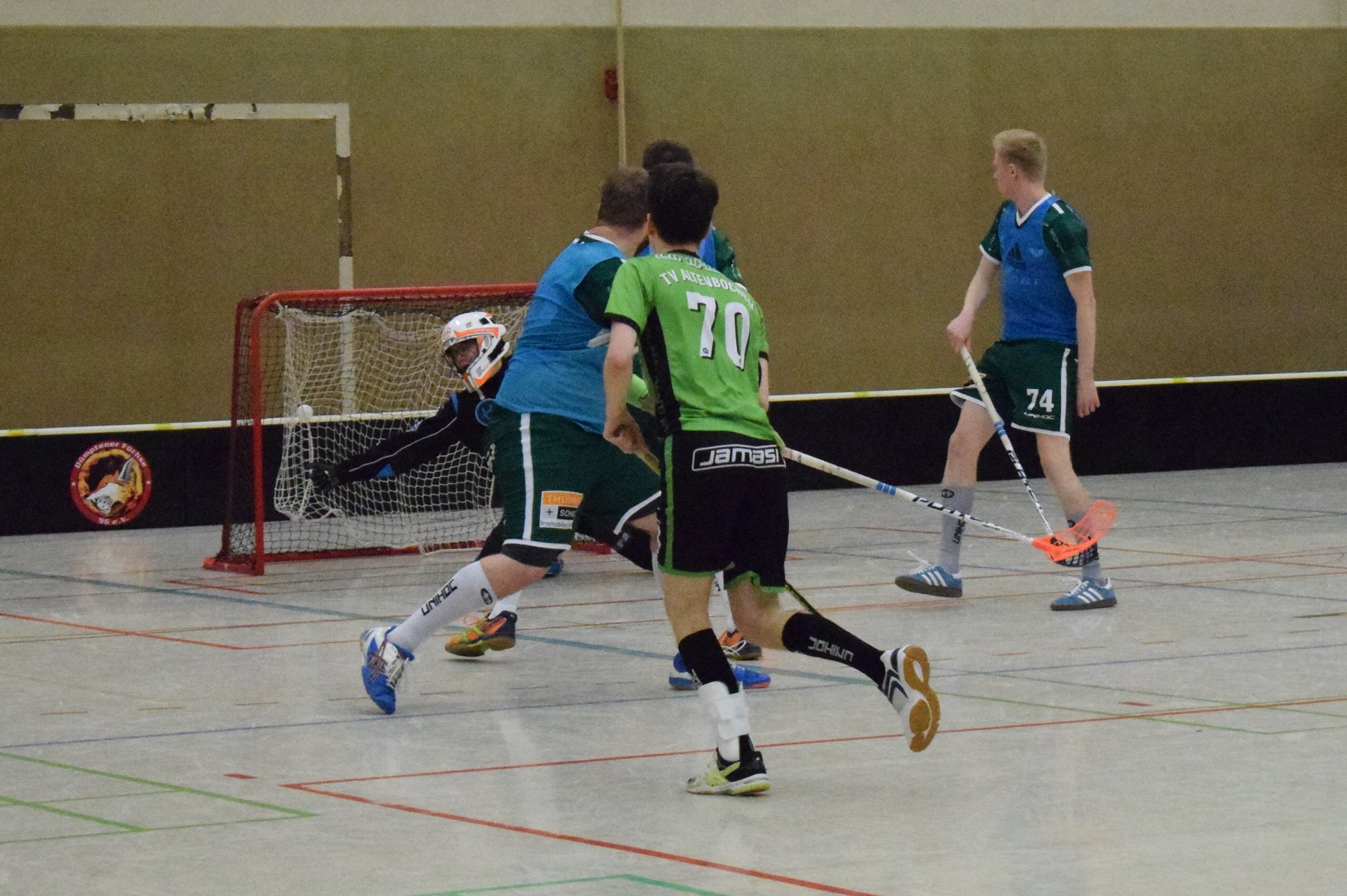 Spitzenposition verteidigt Saisonsiege drei und vier für die Black