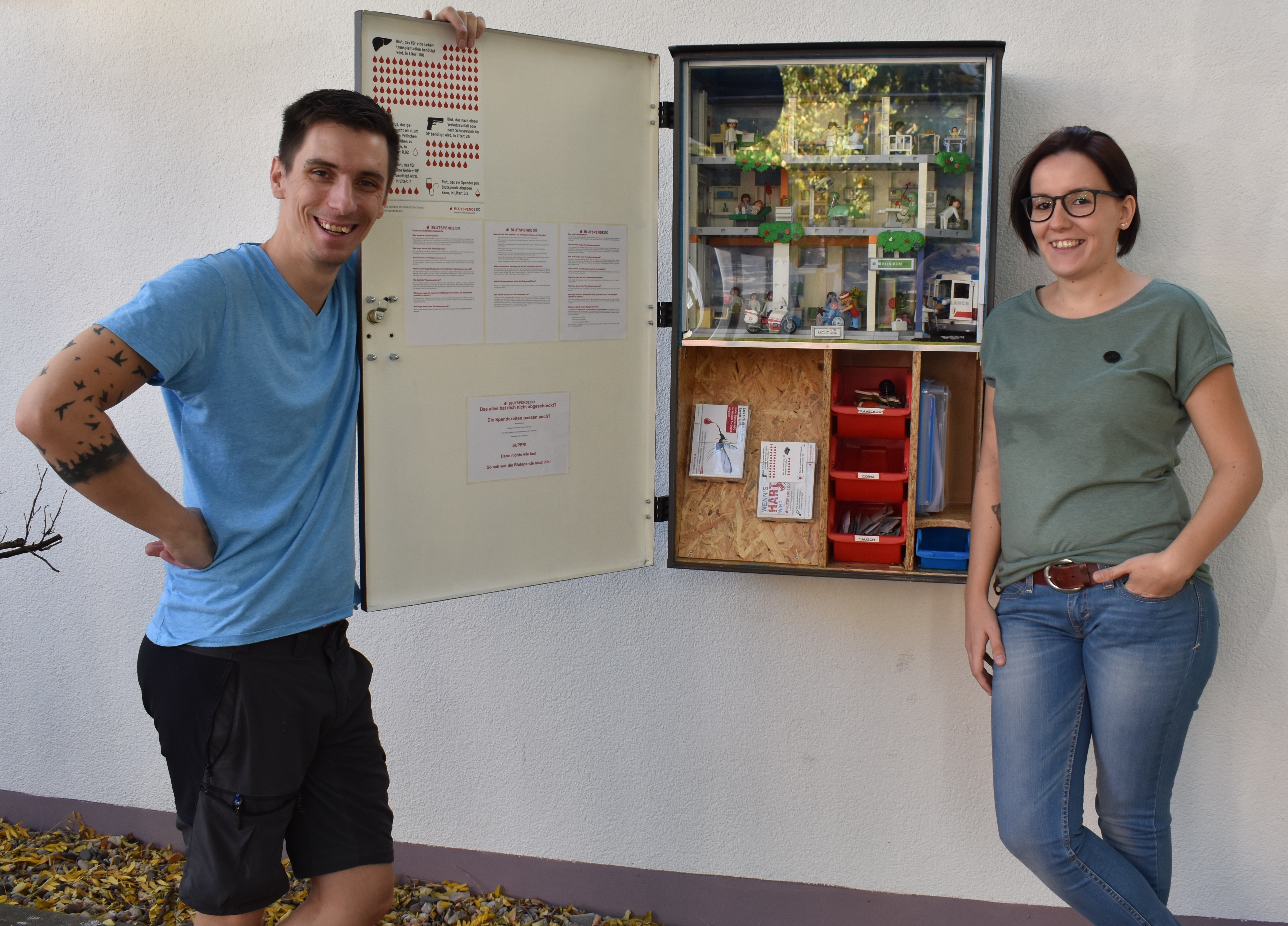 Haben den aufwendigen Geocache für das KlinikumDO entworfen: Jana Jung (stellv. Leitung der Ambulanz in der Kinderchirurgie) und Daniel Werner sind leidenschaftliche Geocacher.