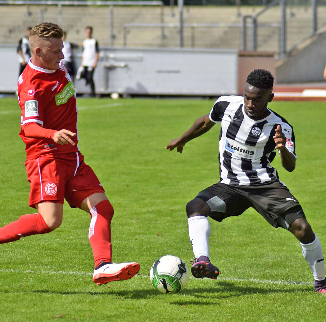 "Jo" Boyamba (rechts) traf schon sechsmal für den BVB. Foto: Peter Mohr