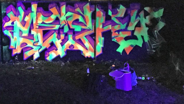 Die 12-jährige Mara nutzte die Aktion, um einen ihrer Schriftzüge in bunten Farben zu malen.