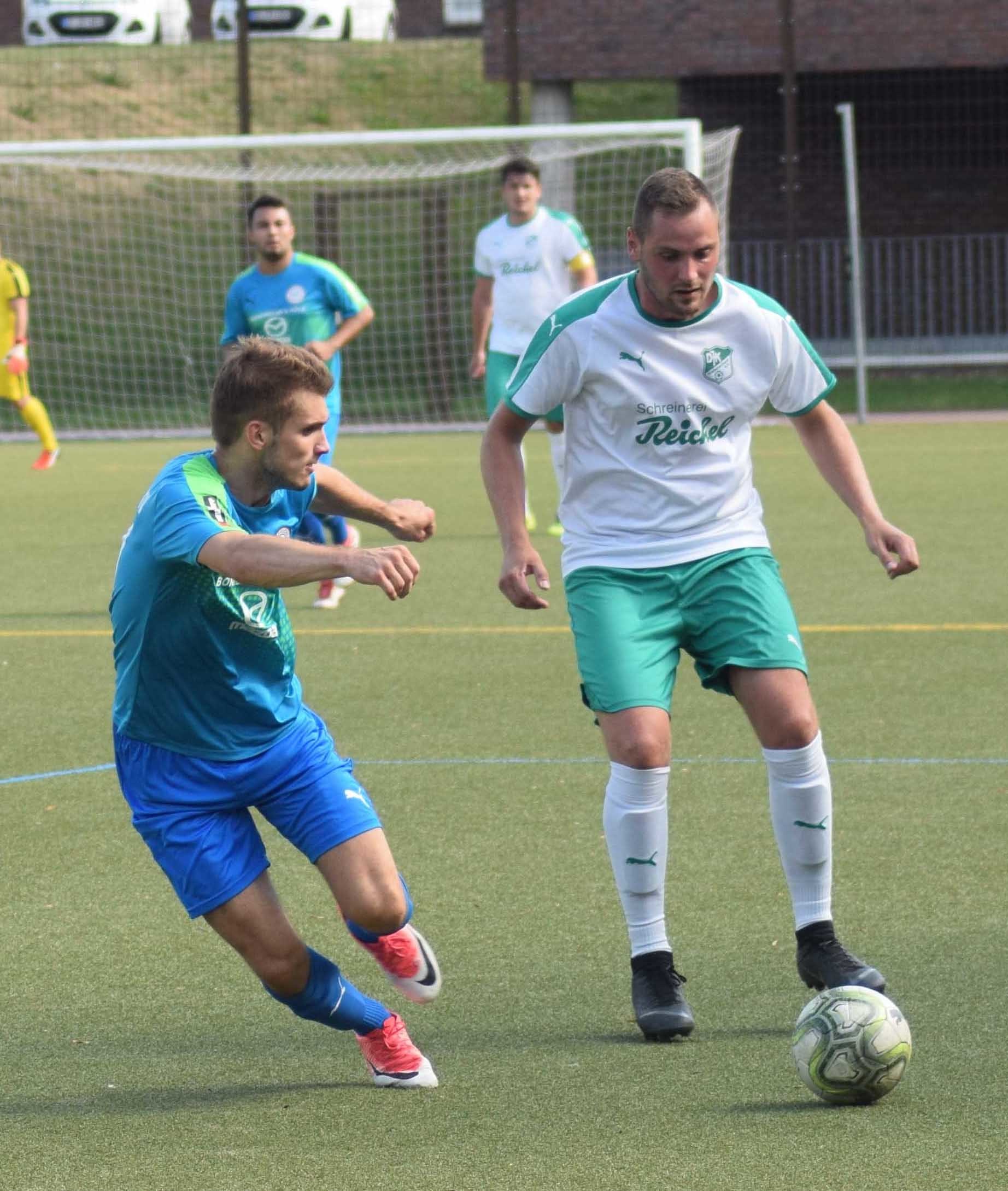 Timo Farris (rechts) und die DJK wollen die Serie fortsetzen. Foto: Peter Mohr