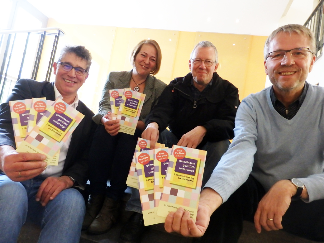 Unser Foto zeigt v.li.: Heiner Mausehund (Skriba des Kirchenkreises Essen), Gemeindereferentin Marlies Hennen-Nöhre (stellvertretende Vorsitzende der ACK Essen), Thomas Felbecker (Referent beim Katholischen Stadtdekanat Essen) und Pastor Lars Linder (Vorsitzender der ACK Essen).