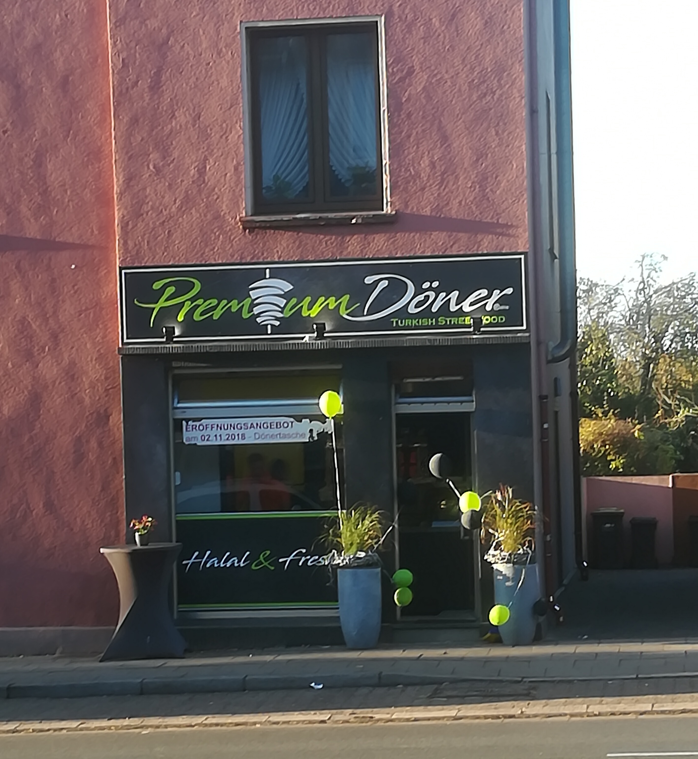 Neu auf der Bochumer Landstraße.