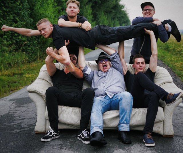 SKArtottel aus Dülmen spielen auf dem diesjährigen Jugendkultur Förderpreis im Trigon Punkrock und Rockabilly. FOTO: privat (SKArtoffel)