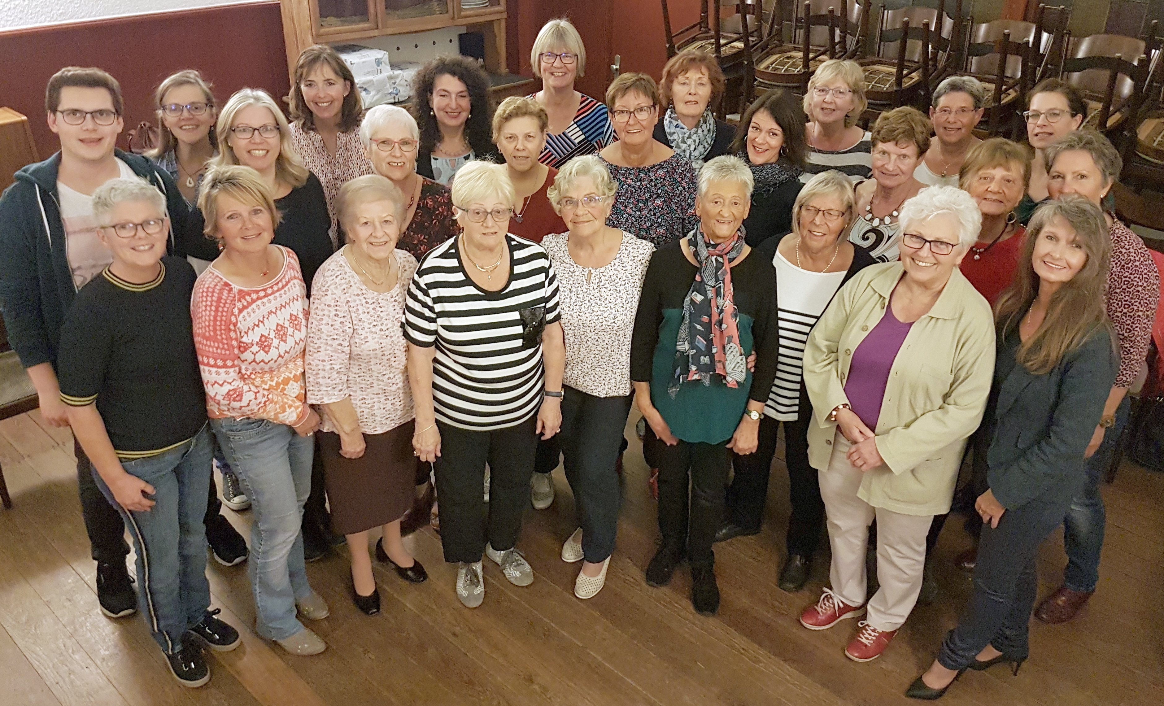 Ursprünglich dem Gospel verschrieben hat sich der "Chorus female" im Laufe der 19 Jahre ständig weiter entwickelt und so gehören Rock, Pop, Schlager und Gospel ebenso zum Repertoire wie die Songs bekannter Liedermacher und Musical- und Filmsongs.Foto: ST