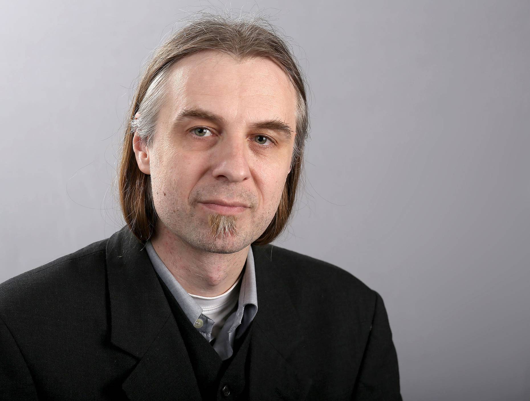 "Wer die tatsächliche Arbeitslosigkeit erfassen will, muss ehrlich rechnen.", fordert der Fraktionsvorsitzende Utz Kowalewski (DIE LINKE).