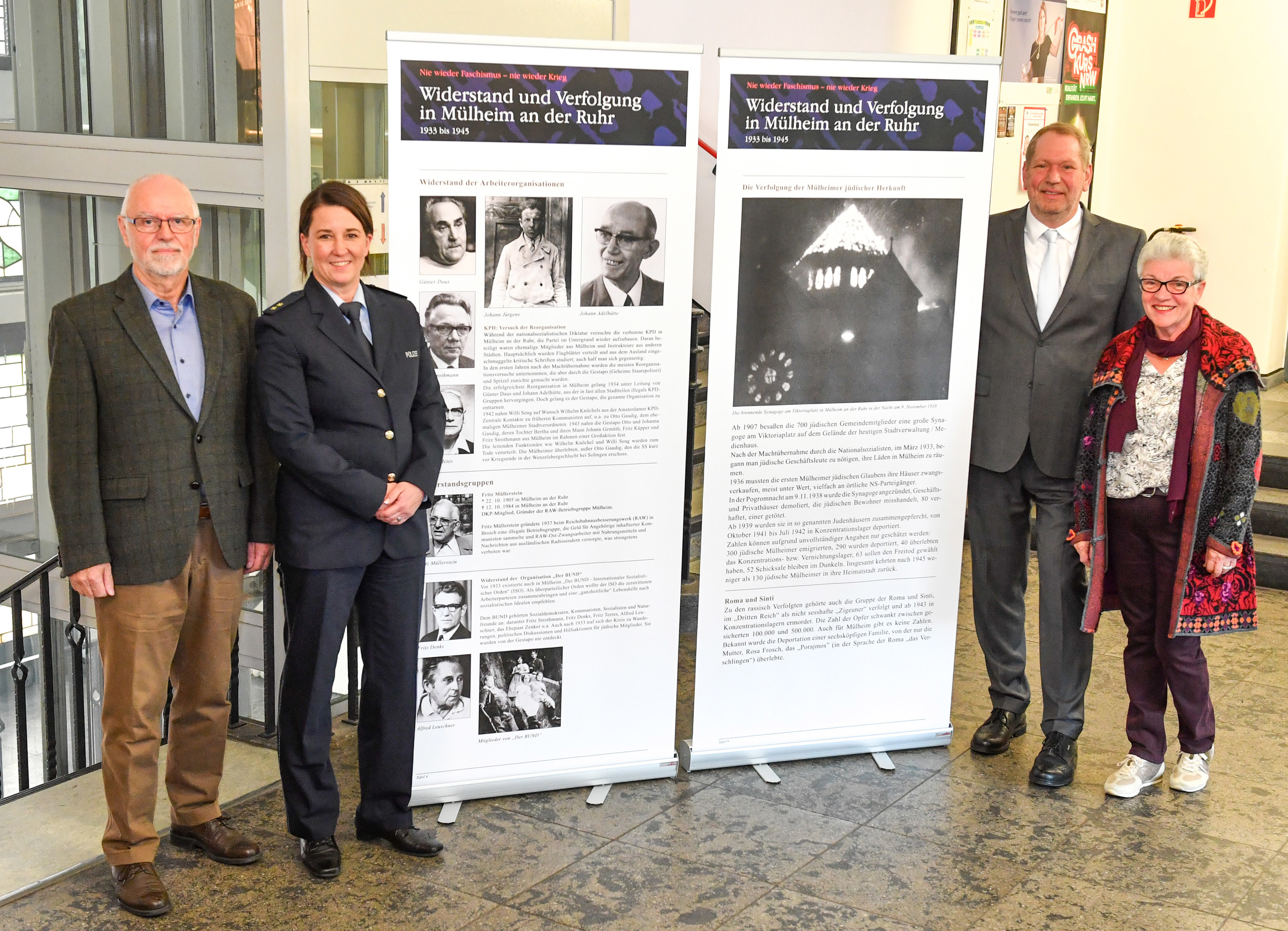 Karl-Heinz Zonbergs, Claudia Schepanski, Frank Richter und Inge Ketzer (v.l.) eröffneten die Ausstellung anlässlich der Reichspogromnacht.