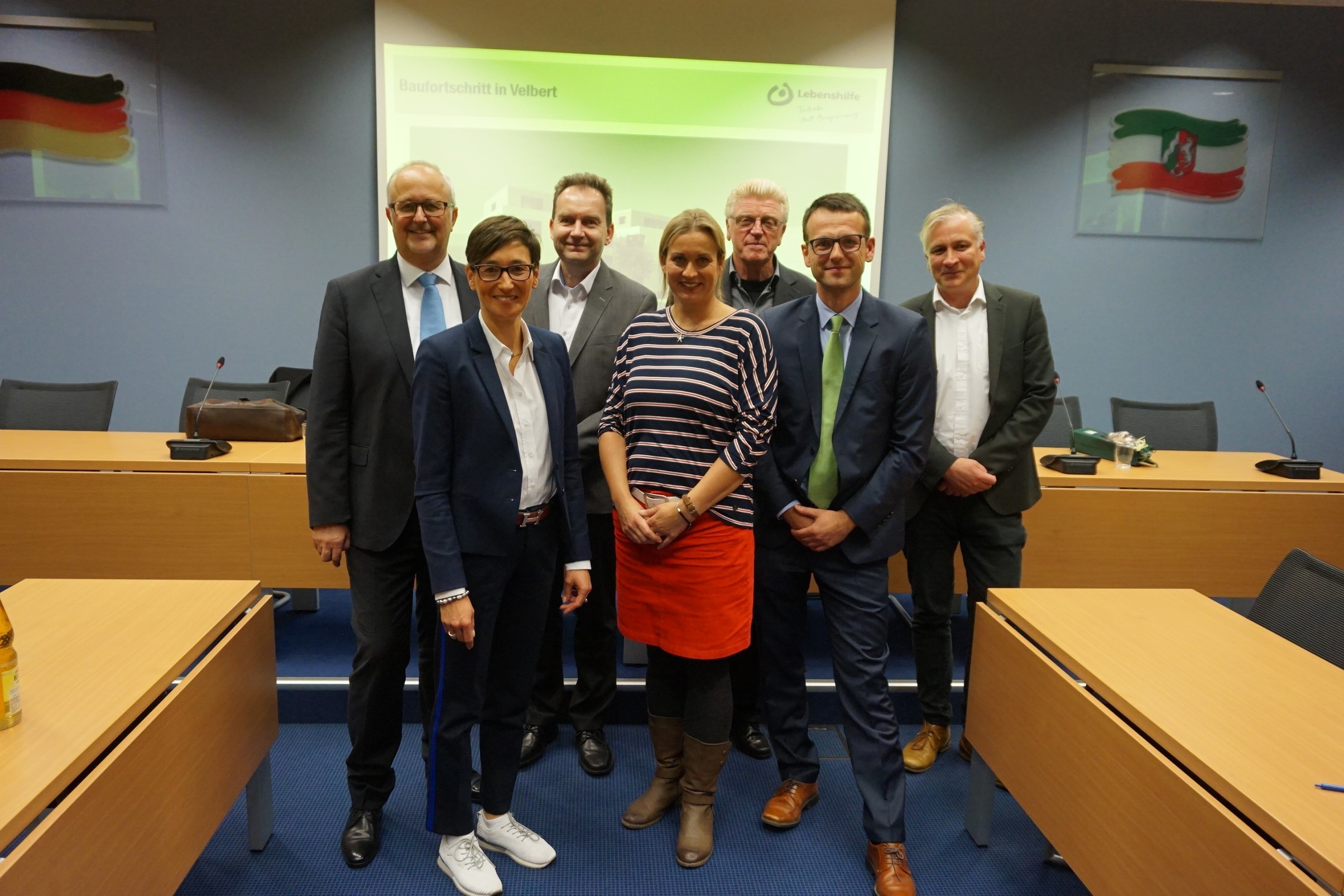 Von links: Vorstandsmitglieder Stephan Brune (stellv. Vorsitzender), Nicole Dünchheim (1. Vorsitzende), Wolfgang Dyck, Barbara Scheenaard, Johannes Dirks (neu), kaufm. Geschäftsführer Marius Bartos, pädagogischer Geschäftsführer Uli Gaßmann. Nicht auf dem Foto: Vorstandsmitglied Elke Klingbeil.