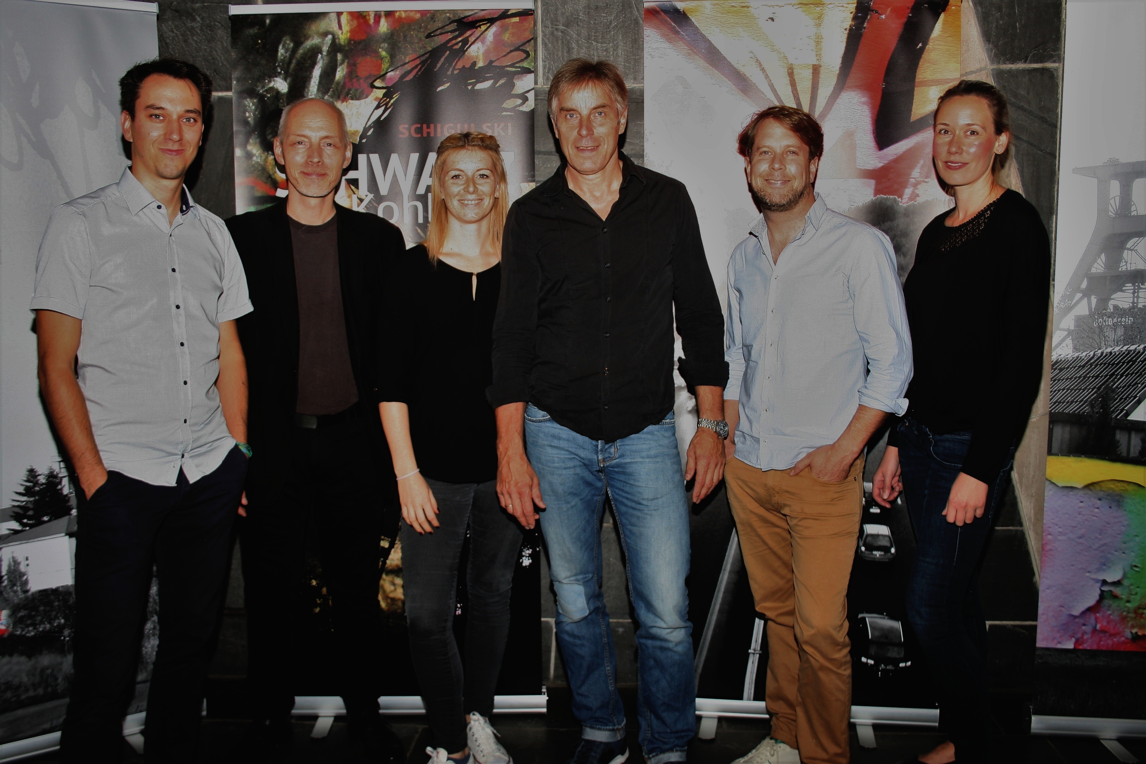 "Schigulski" übernimmt den musikalischen Part des Festes. V.l.: Sebastian Bauer, Drums; Jan Bierther, Gitarre; Kathi Schigulski, Gesang; Christian Schigulski, Gitarre/Gesang; Caspar van Meel, Bass; Bianca Körner, Gesang.