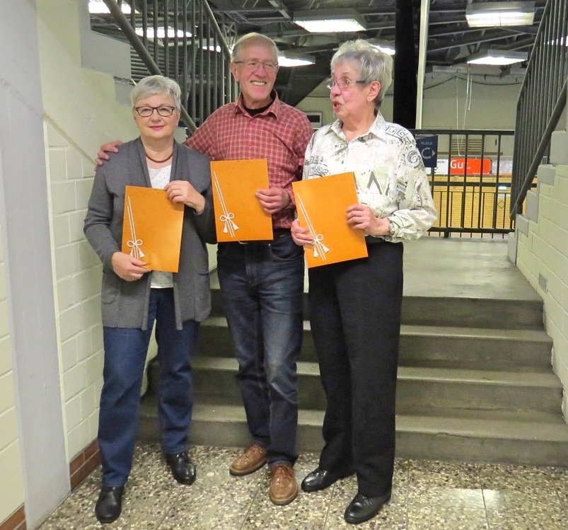 Jubilare von links
Bärbel Hofer, Manfred Adams, Ingeborg Hammerstein
