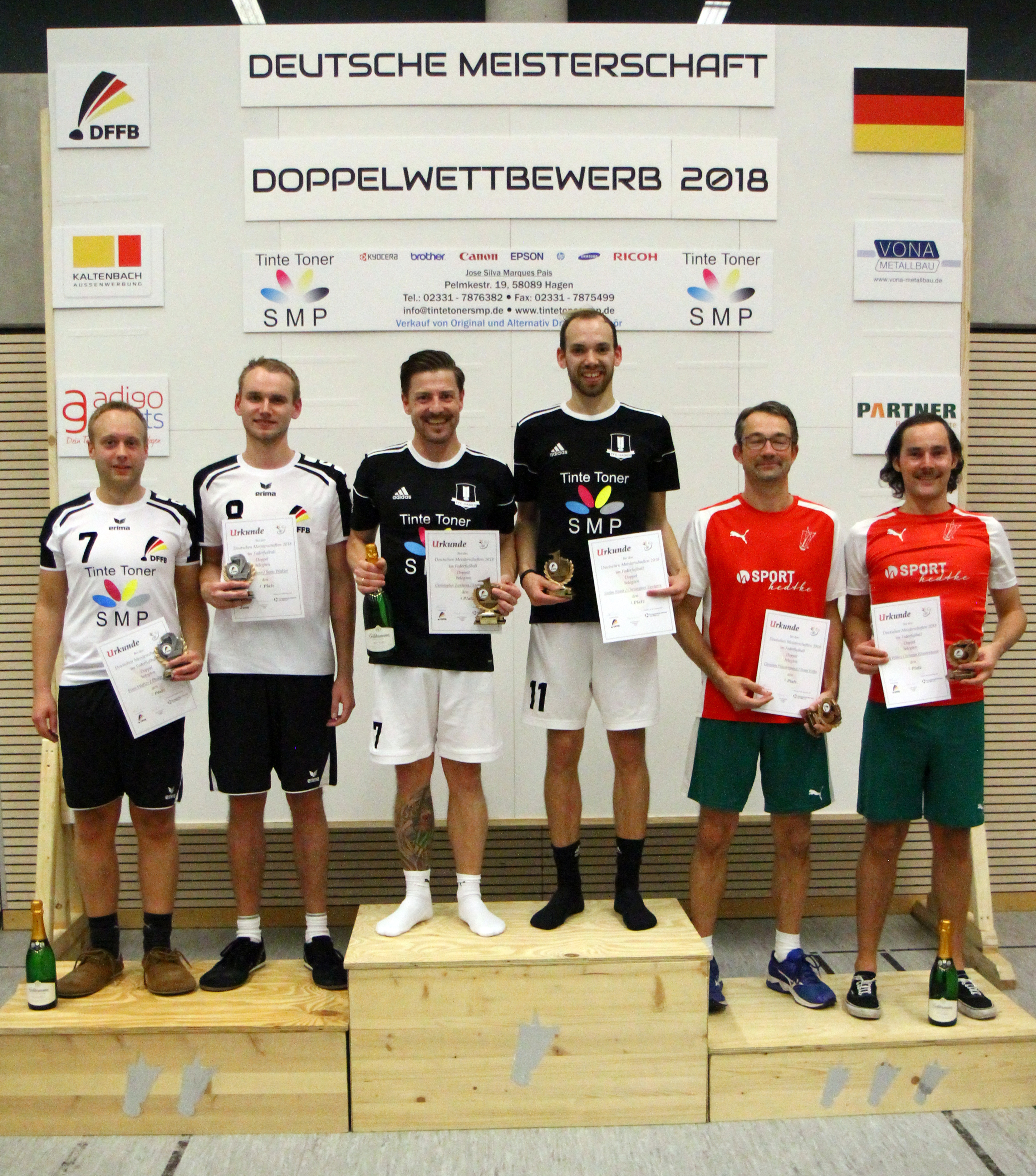 Die drei besten deutschen Doppel mit (v.l) Sven Walter, Philip Kühne, Stefan Blank, Christopher Zentarra Christian Weustermann und Noah Wilke. (Foto Karsten-Thilo Raab)