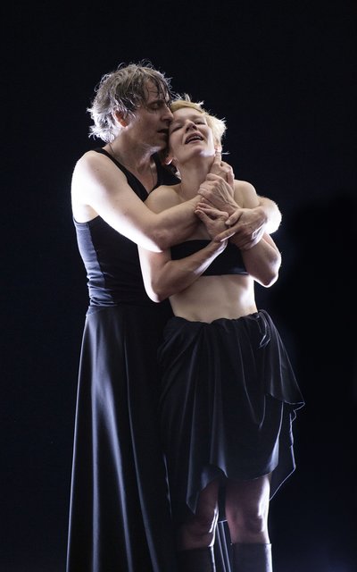 Achill (Jens Harzer) liebt Penthesilea (Sandra Hüller).