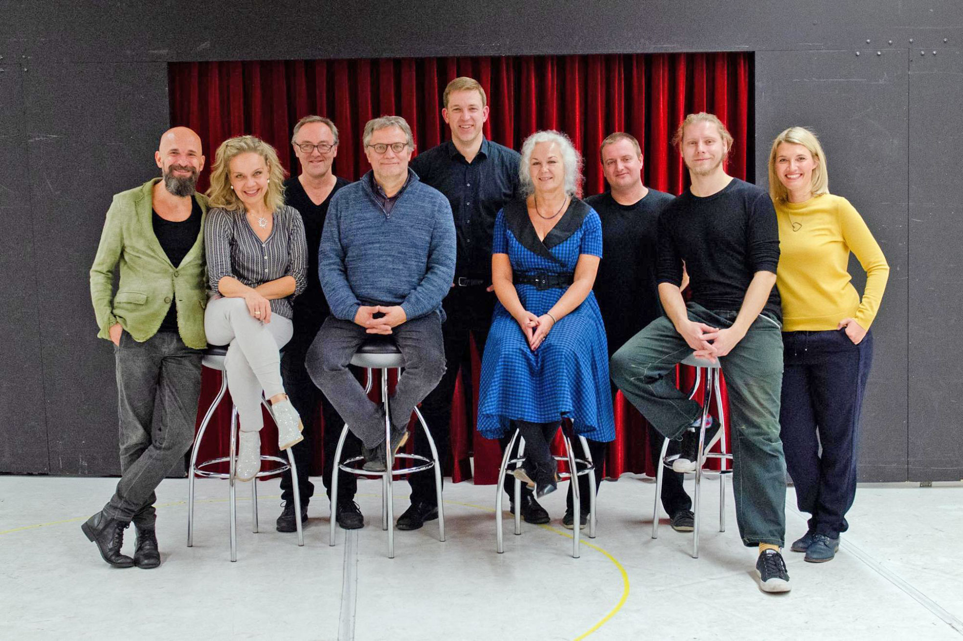 Bei diesem Team aus Sängern, Musikern und Moderatoren ist gutes Entertainment vorprogrammiert und das von der ersten bis zur letzten Minute. Foto: Judith Lorenz
