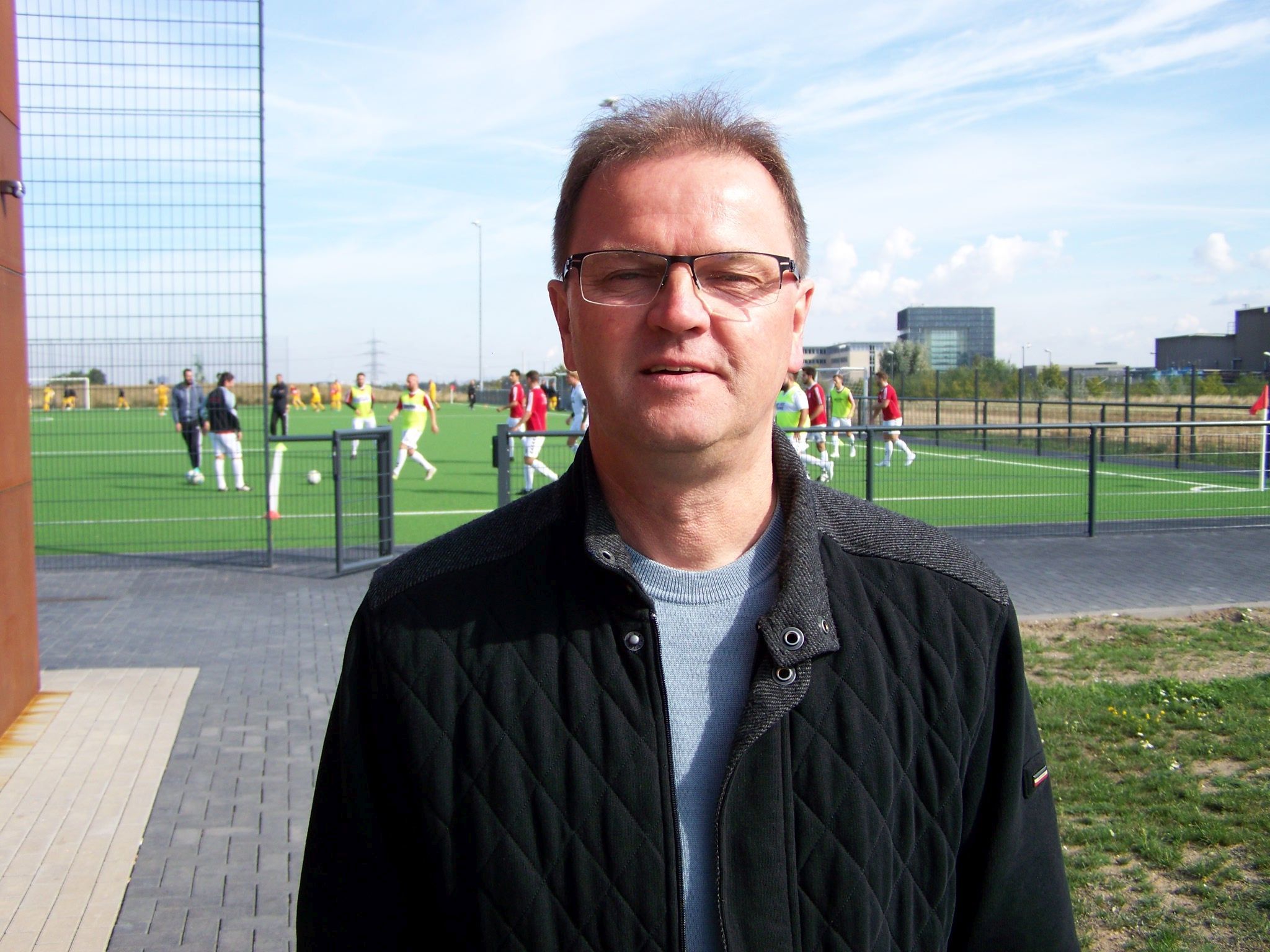 TuRa 1886 Essen, 1. Vorsitzender Dirk Kastner, 51 Jahre alt, seit 1996 im Verein, 1 Sohn, Hobby: angeln, Saisonziel oben mitspielen