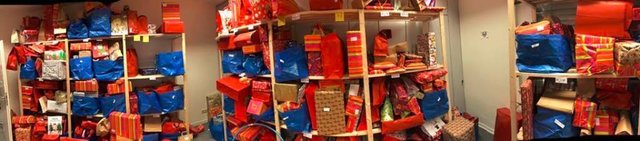 Einen 80 qm großen Raum, um im Dezember Geschenke für bedürftige Kinder zu sammeln, sucht der Verein in Dortmund.