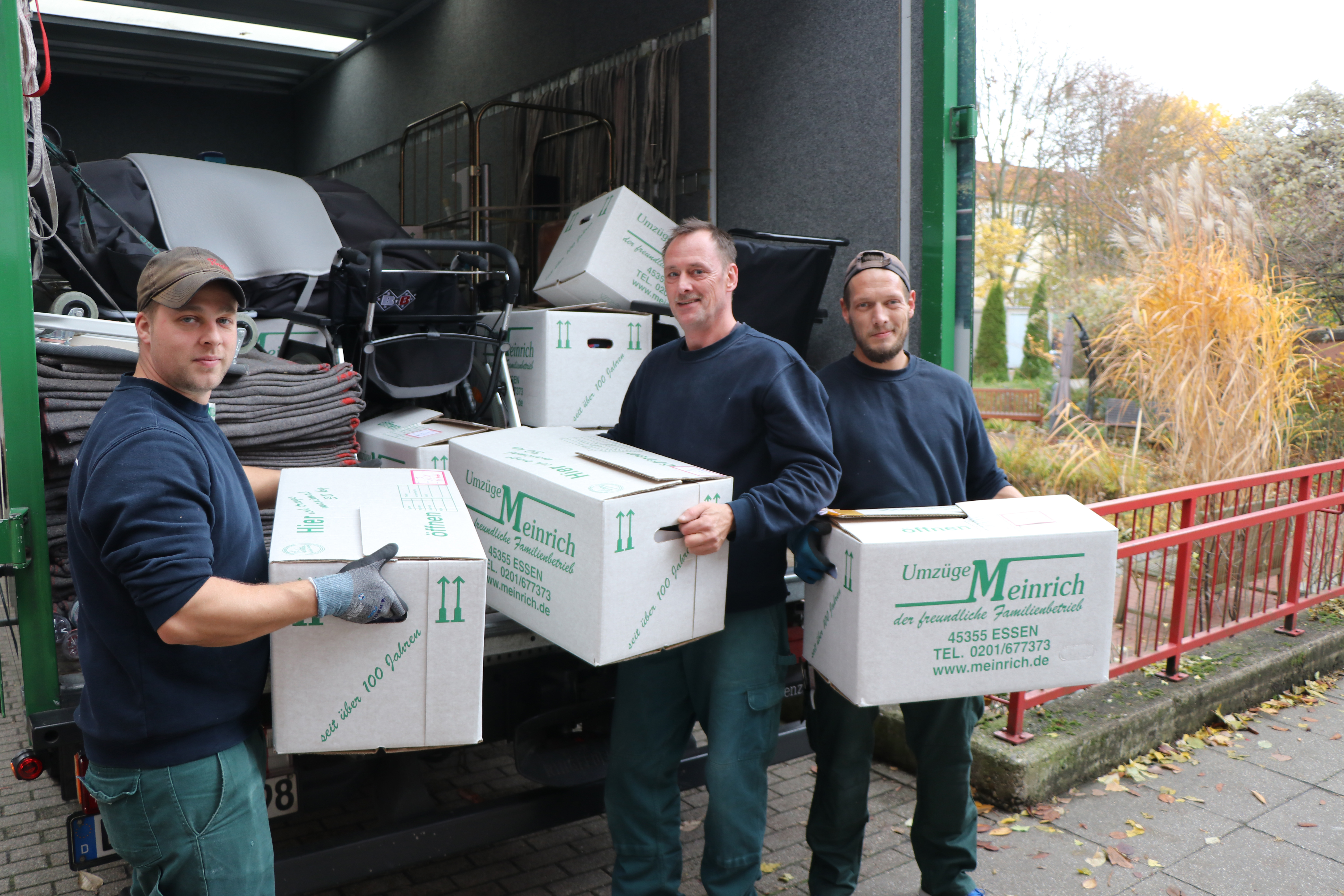 Auch für die Mitarbeiter des Umzugsunternehmens war der Tag eine logistische Herausforderung.