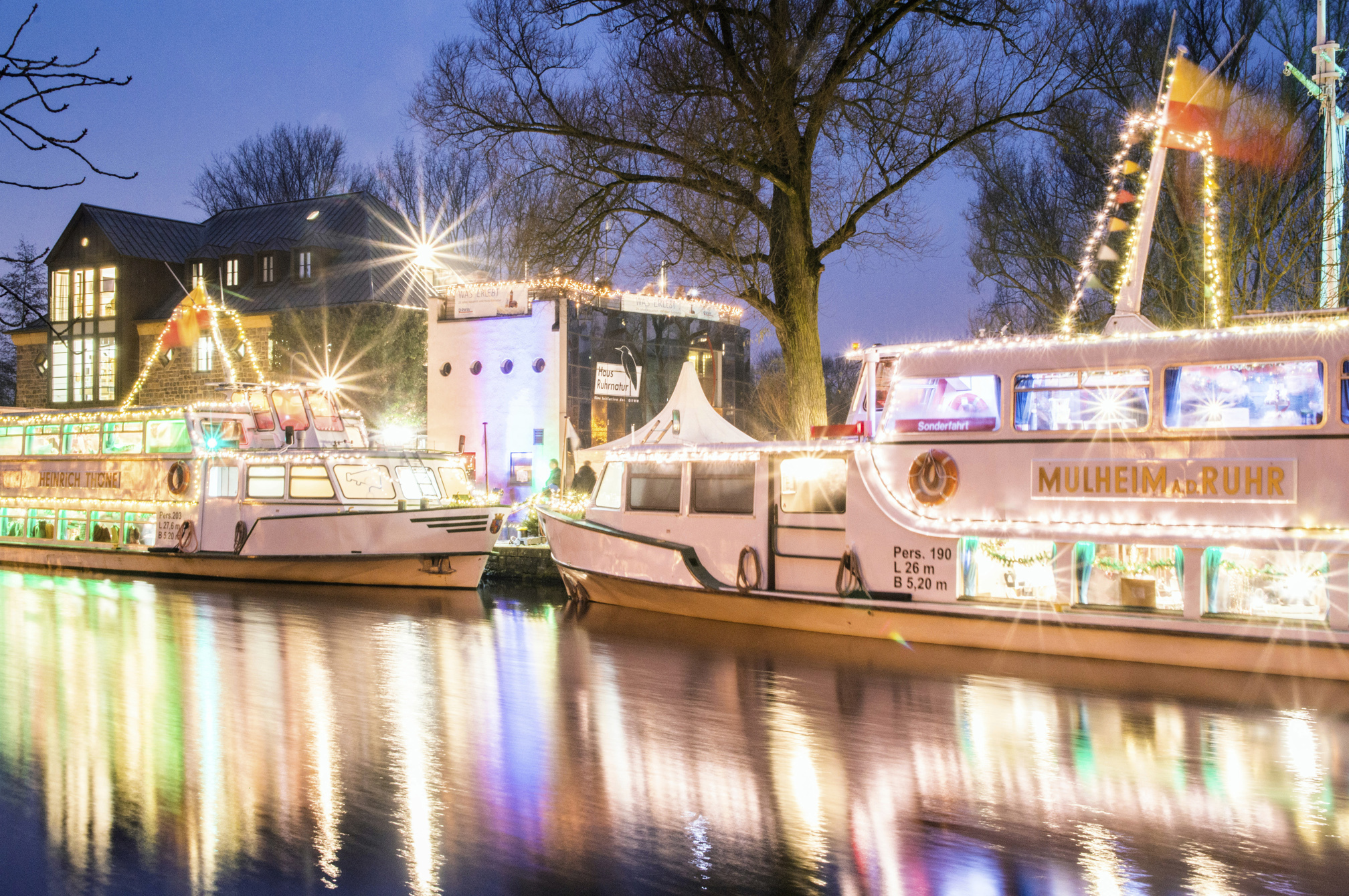 Selbstgemachtes wird auf den Schiffen der Weißen Flotte am ersten Adventwochenende verkauft.