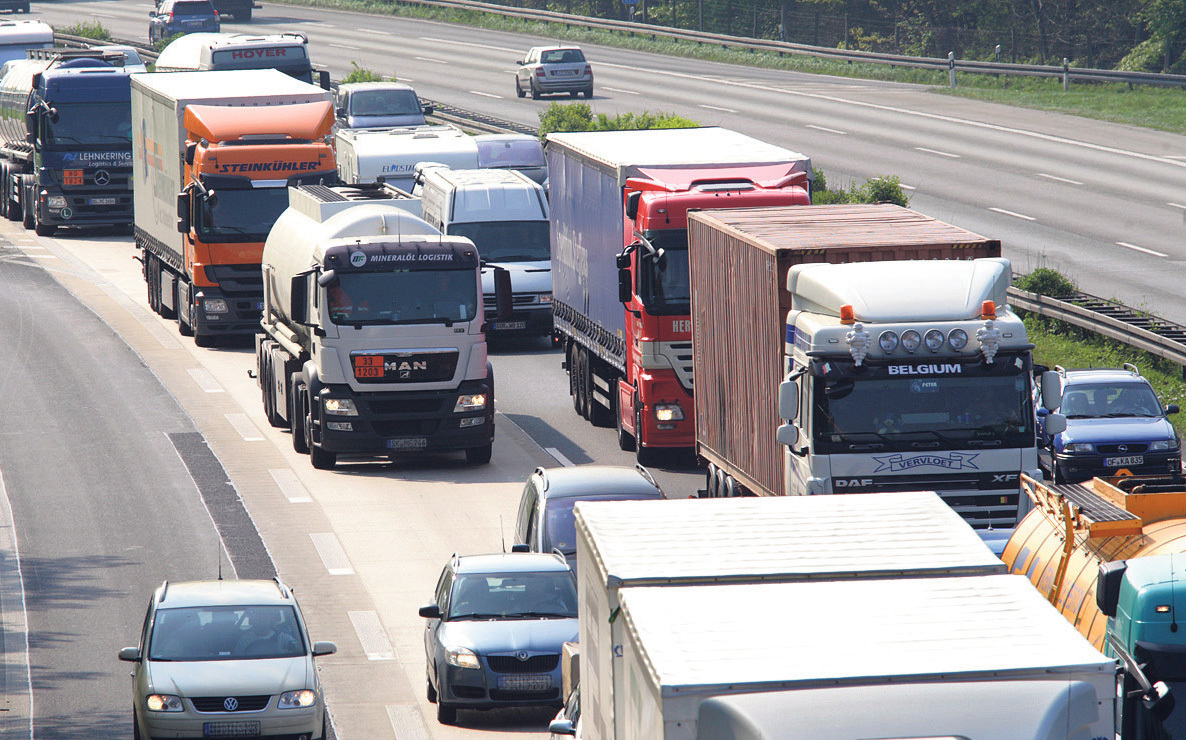 Das Dieselfahrverbot für Teile der A40 hat auch Auswirkungen auf die Duisburger Transportbranche.