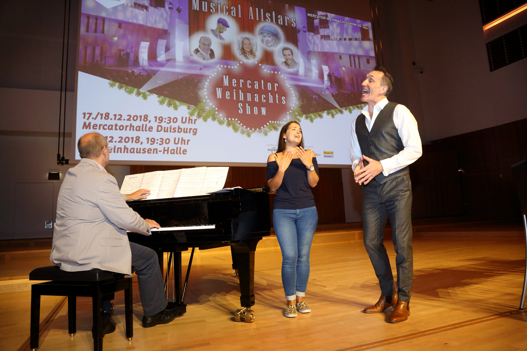 Mit dem Cast der Musical Allstars dürfen sich die Besucher neben einer Auswahl an Welthits des Musicals auf internationale Weihnachtssongs freuen.