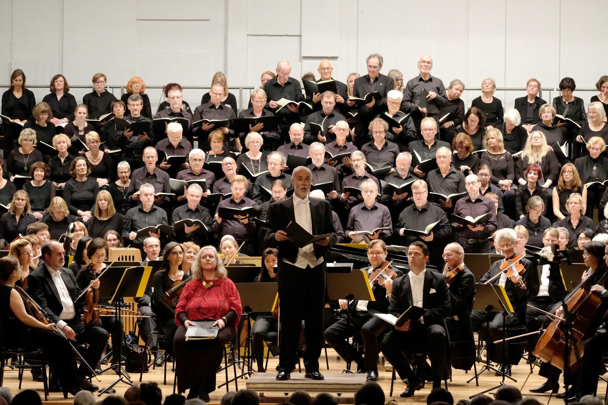 Der Soundtrack wurde beim Konzert zum 50. Geburtstag der Stadt Kamen in der Konzertaula aufgenommen. Foto: Sven Theymann