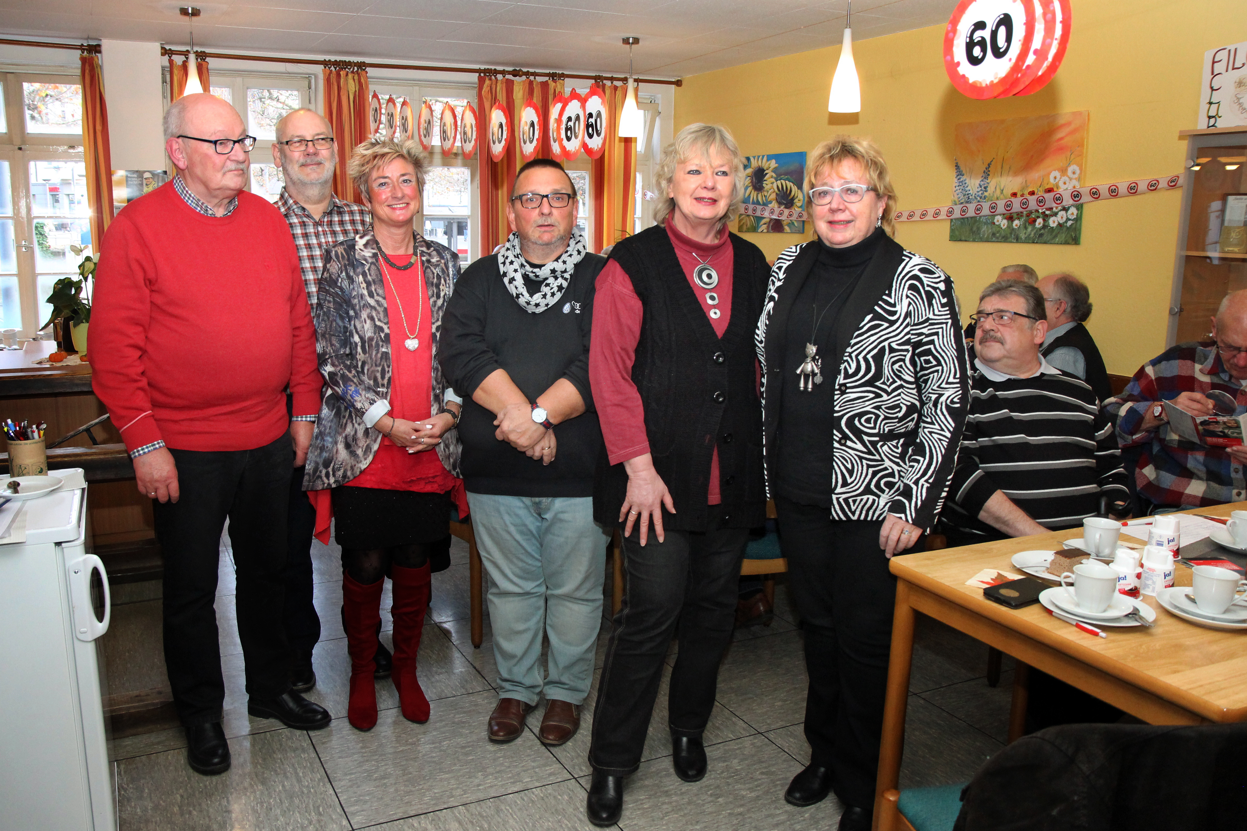 Friedbert Müller, Klaus Berlinski, Sabine Stake, Berthold Lehrke, Monika Walther, Gudrun Ruppert (v.l.). Foto: Greitzke