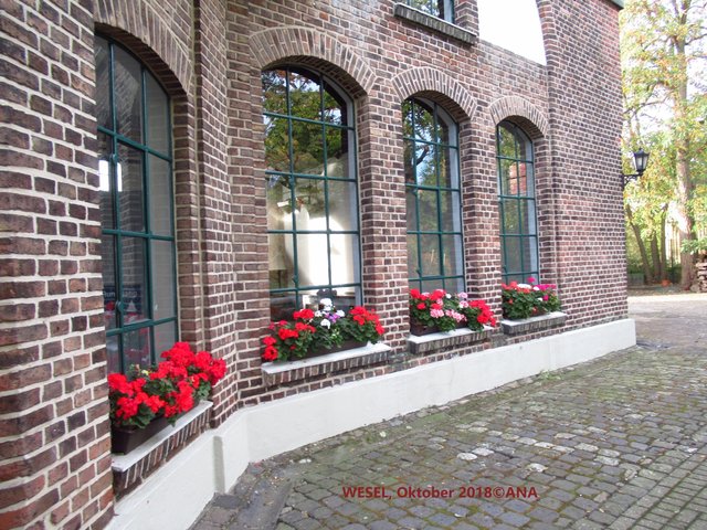 ...altes Wasserwerk Wesel