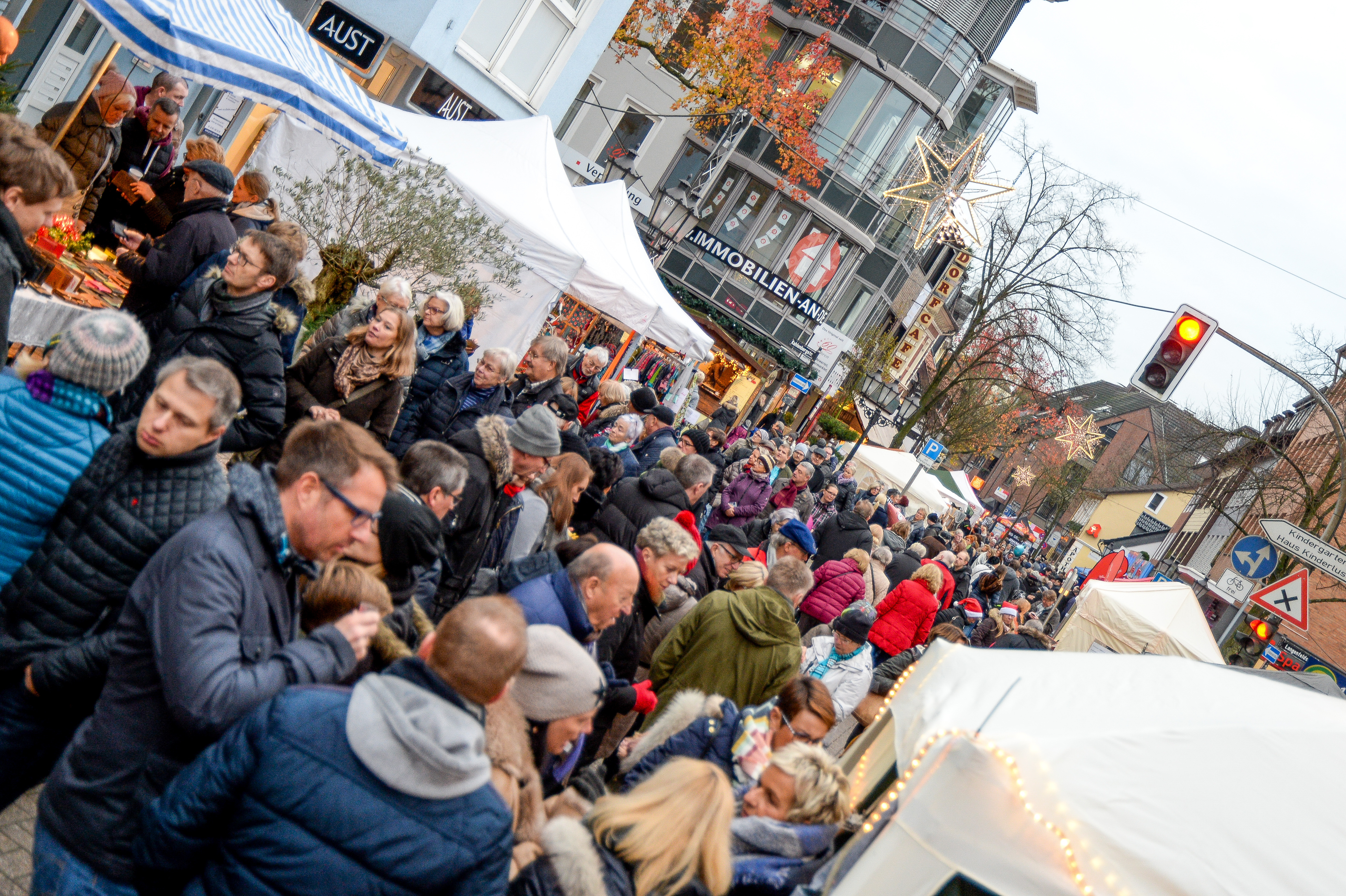 Etwa 30 000 Besucher werden bei gutem Wetter auf dem Nikolausmarkt erwartet.