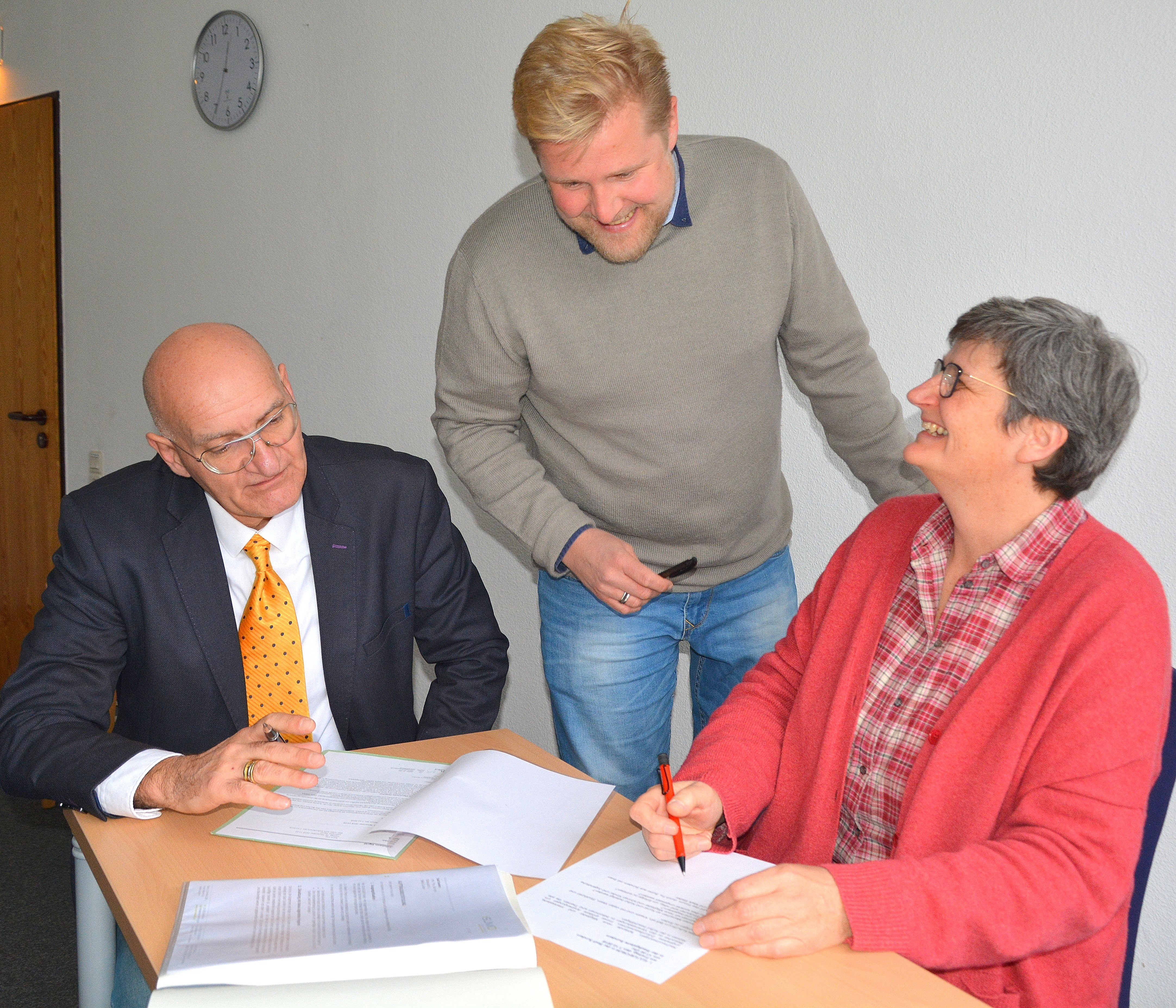 Möchten die Kultur in Sundern ein Stück weit nach vorne bringen: Bürgermeister Ralph Brodel, Sven Schneider und Uta Koch.