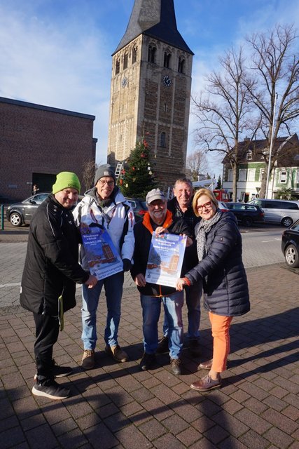 Ankündigung des Weihnachtsmarktes, von links Patrick Beilmann, Uwe Gehlhaar, Günter Kalla, Hans-Gerd Stoffels, Monika Fontaine.