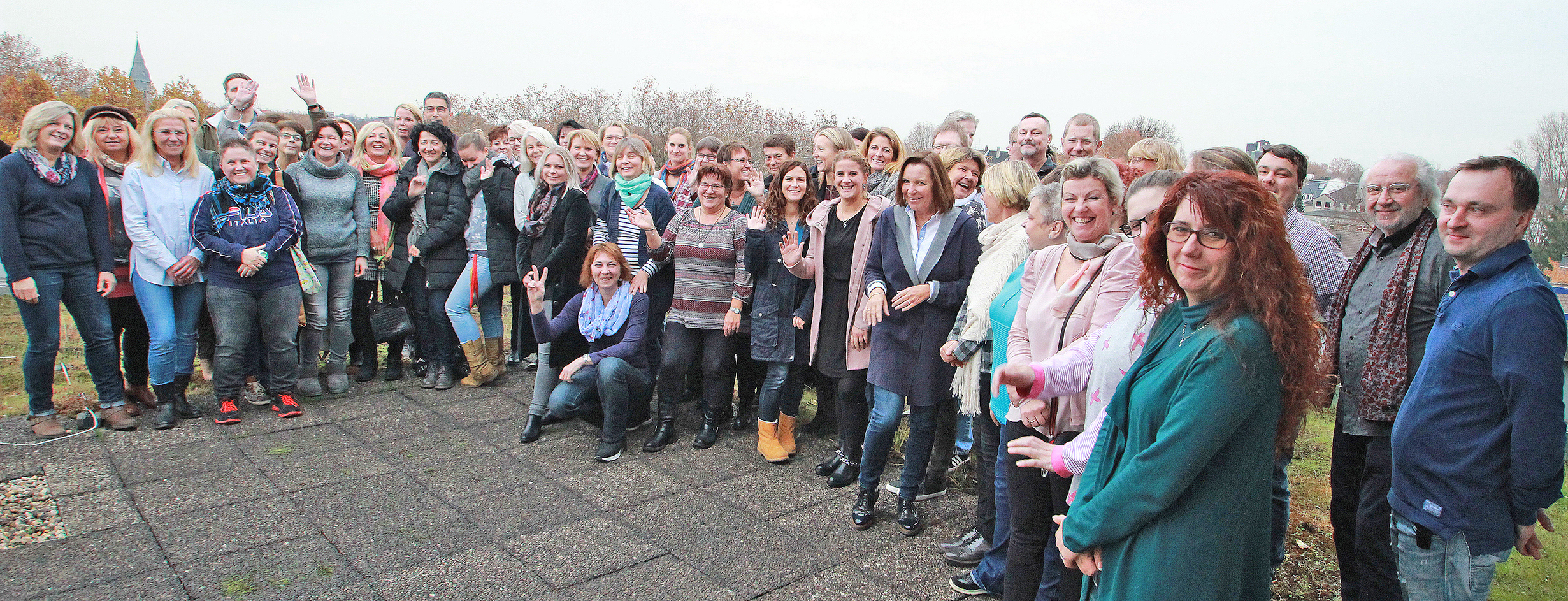 Bei der Jubilarfeier für das erste Halbjahr 2018 begingen nicht weniger als elf Mitarbeiterinnen und Mitarbeiter ihr 40-jähriges Dienstjubiläum. Zehn Jubilare gehören dem Unternehmen seit nunmehr 35 Jahren an. Weiterhin wurden 19 Personen für ihre 30-jährige, 30 für ihre 25-jährige, 21 für ihre 20-jährige und 19 für ihre 10-jährige Mitarbeit im Dienste des MHG ausgezeichnet.