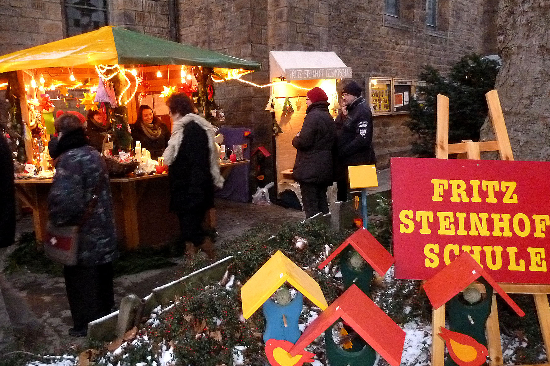 Der Boeler Weihnachtsmarkt am 8. und 9. Dezember ist eines der Highlight-Weihnachtsmärkte in den Hagener Stadtteilen und bietet in diesem Jahr einen großen Büchermarkt.