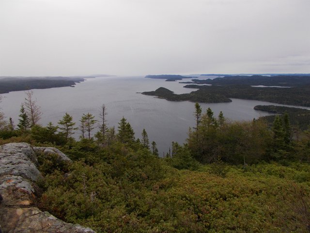 Lohn der Mühsal – der Blick vom Mount Stamford im Terra Nova National Park. | Foto: Dr. Gerhard E. Sollbach