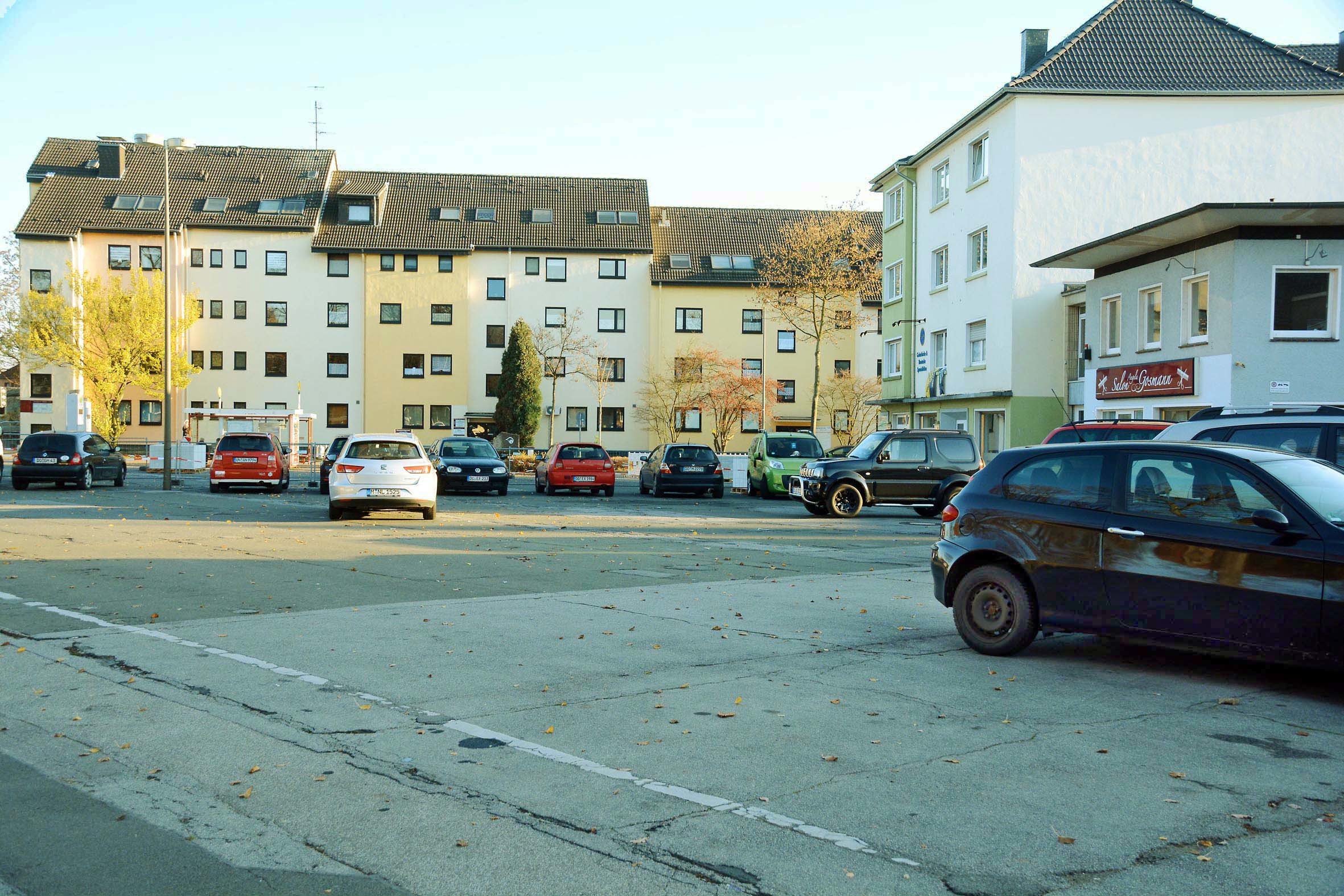 Der alte Evinger Marktplatz, Ecke Deutsche/Bayrische Straße, von dem der Wochenmarkt zur neuen Evinger Mitte umgezogen ist, soll umgestaltet werden.