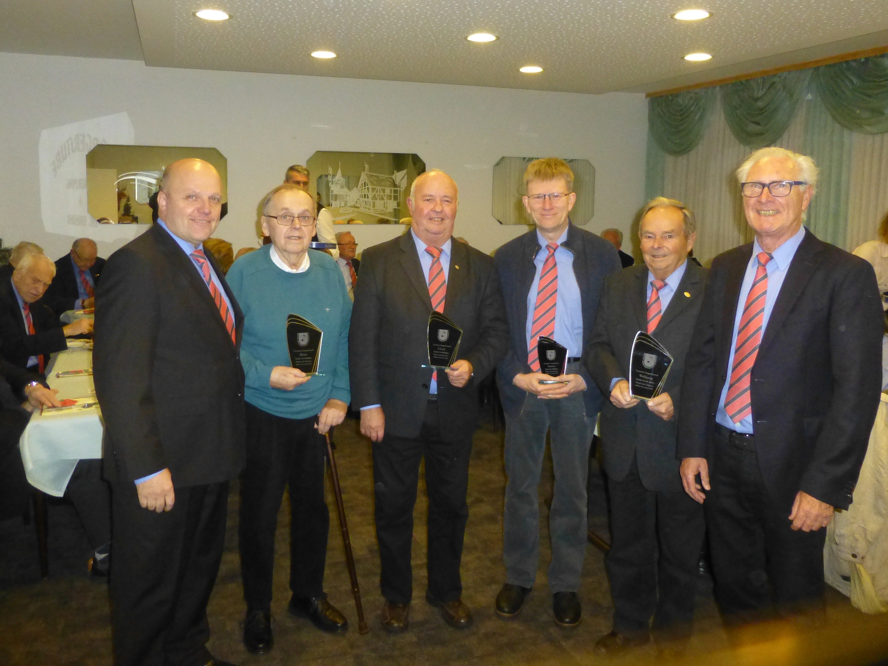 Von Links: Frank Gießel (1. Vors.), Heinz Thier, Ulrich Dörrenhaus, Norbert Stevens, Wolfgang Garschke, Horst-Günther Ostholt (GF)