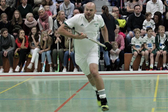 So kannte ihn das Publikum, immer in Aktion.