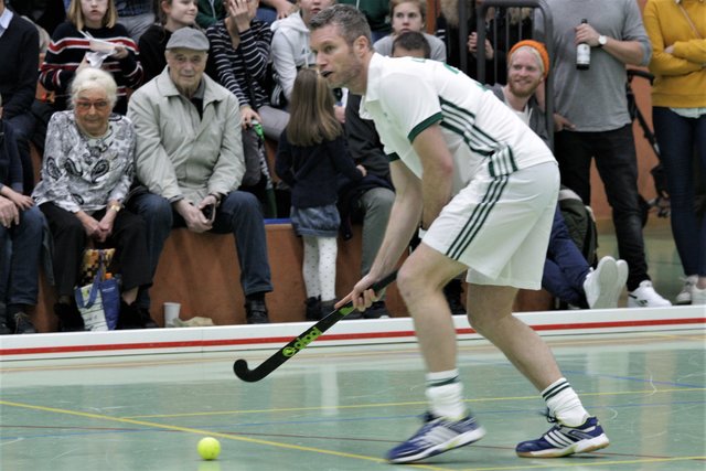 War jahrelang Mannschaftskamerad von Thilo Stralkowski: Tim Leusmann, jetzt Trainer beim Kahlenberger HTC.