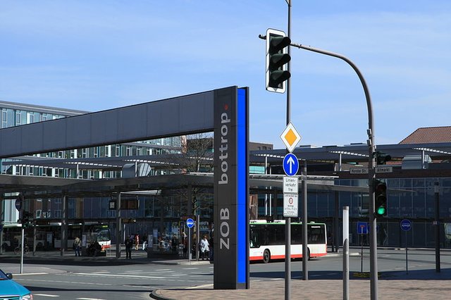 Am Berliner Platz ereignete sich in der Silvesternacht kurz nach Mitternacht der folgenschwerste Angriff während der Amokfahrt eines rassistischen Attentäters aus Essen