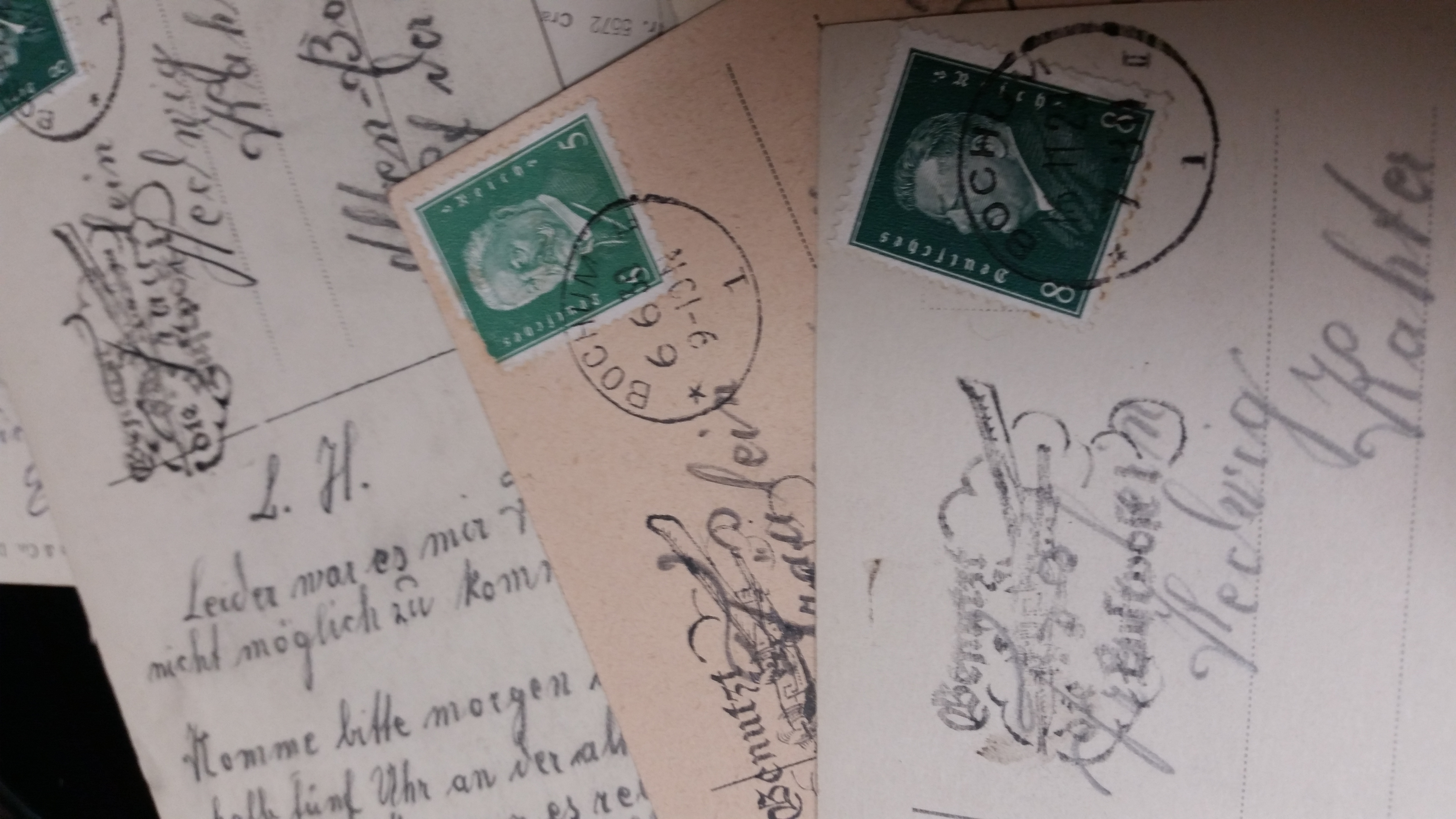Date per Postkarte.