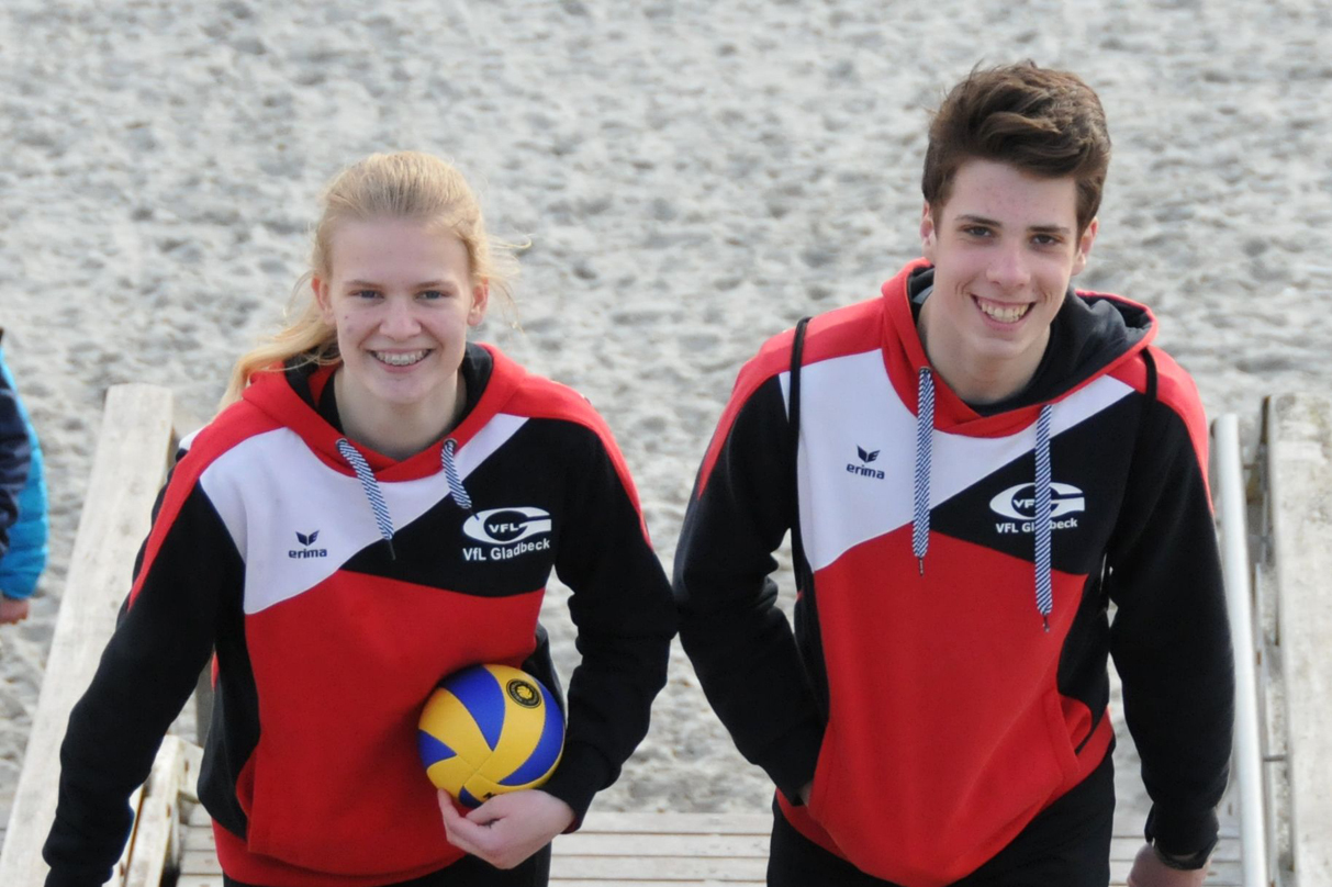 Erfolgreich starteten Lena Hoffmannund Julian Winking ins neue Leichtathletikjahr.
