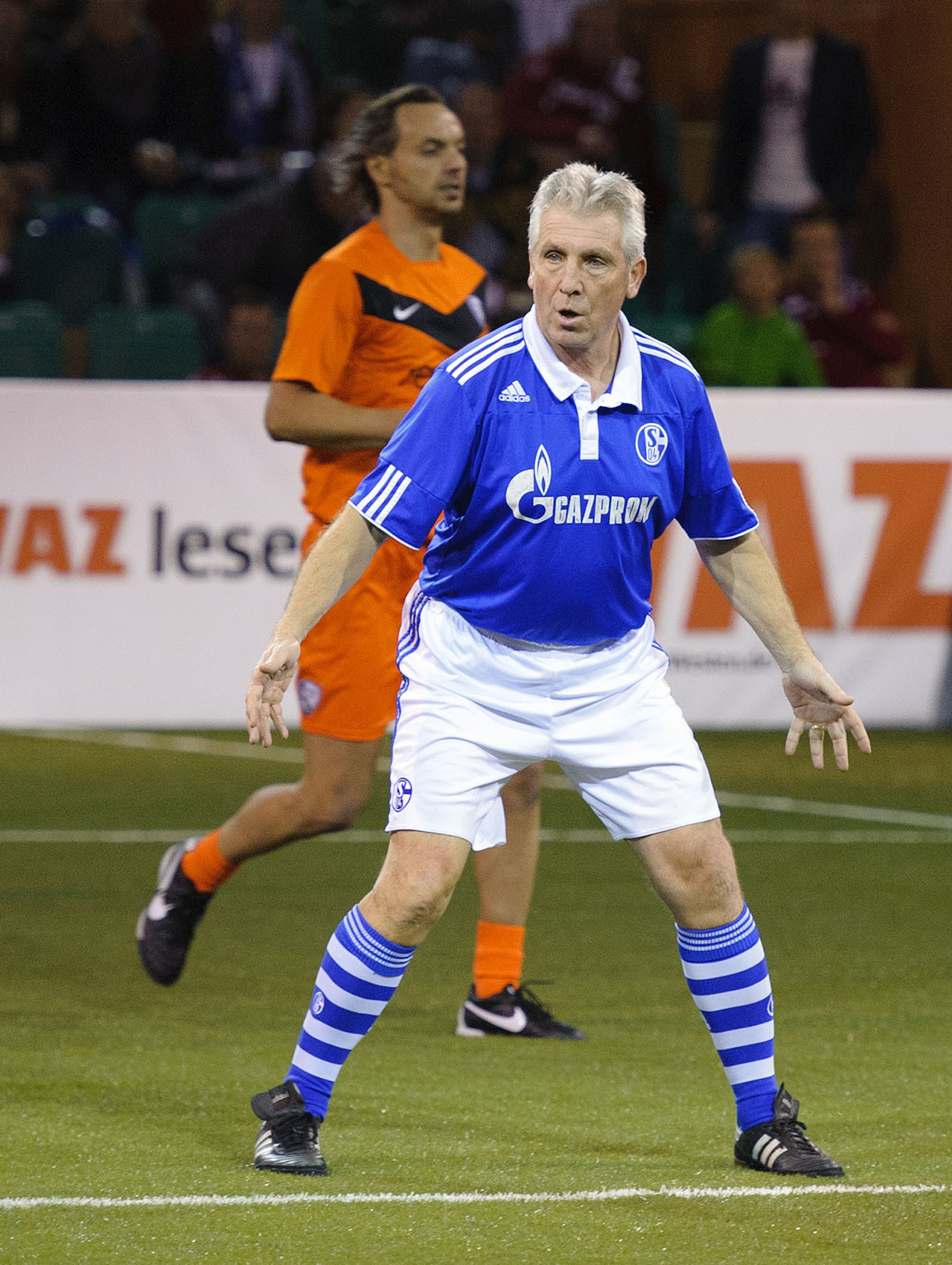 268 Tore in der Bundesliga: Klaus Fischer, hier noch im Schalker Trikot zu sehen, tritt beim Legendenspiel an. Archivfoto: Nicole Trucksess