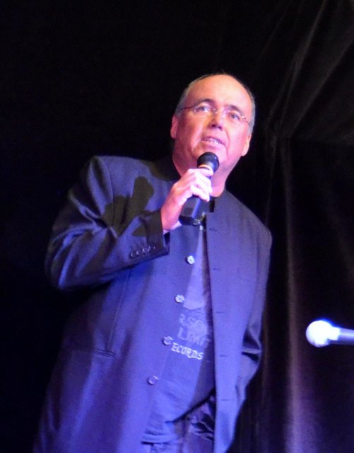 Moderation: Tom Hemmelmann
