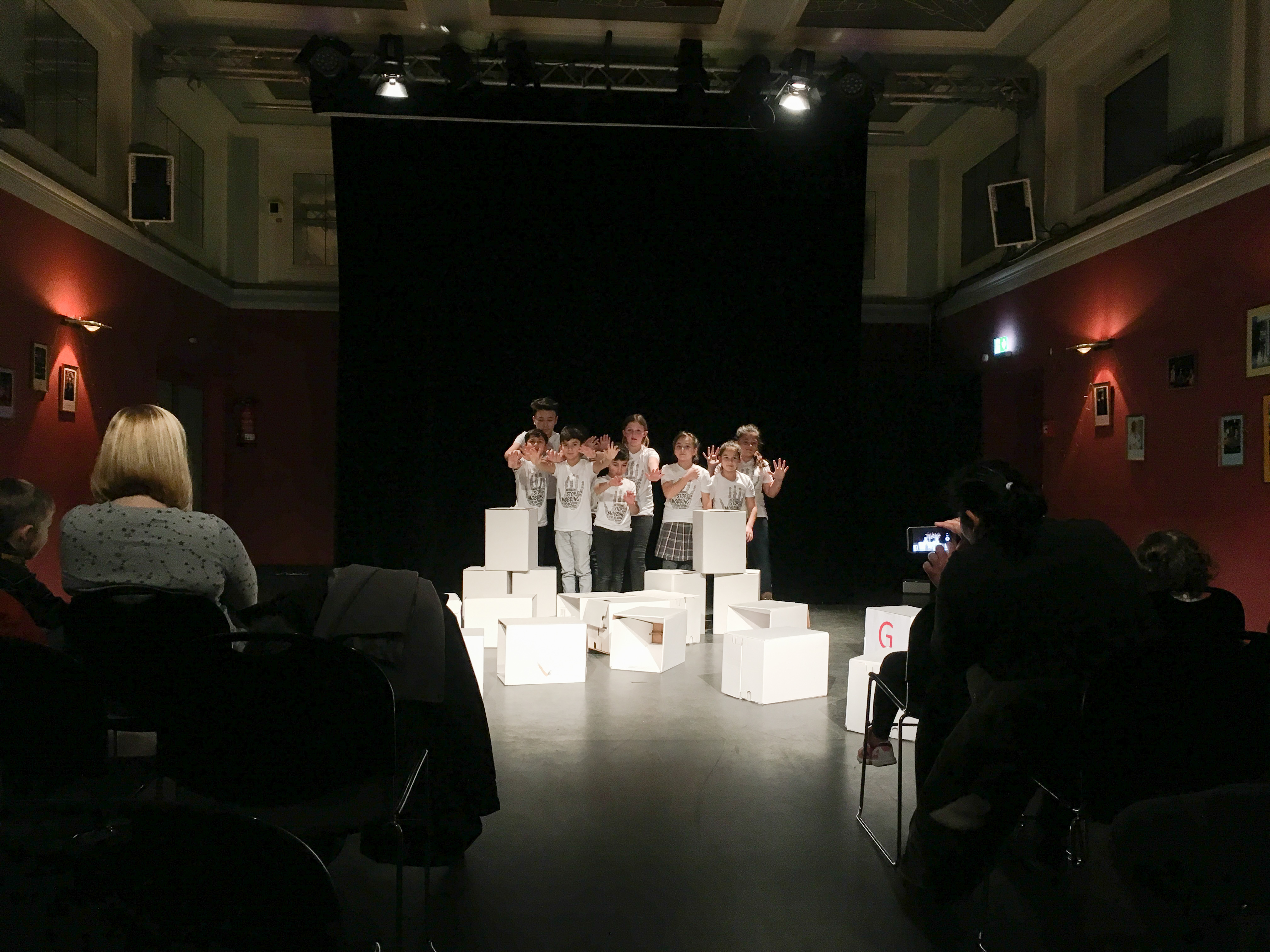 Szene im Theaterstück