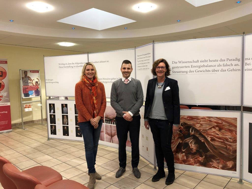 von links:
Sarah Schwietering (MSc. nutr. med. und Diätassistentin), Pascal Lange (Stellvertretender Leiter DAK - Gesundheit), Sabine Voskuhl (Diätassistentin u. Verpflegungsmanagerin)