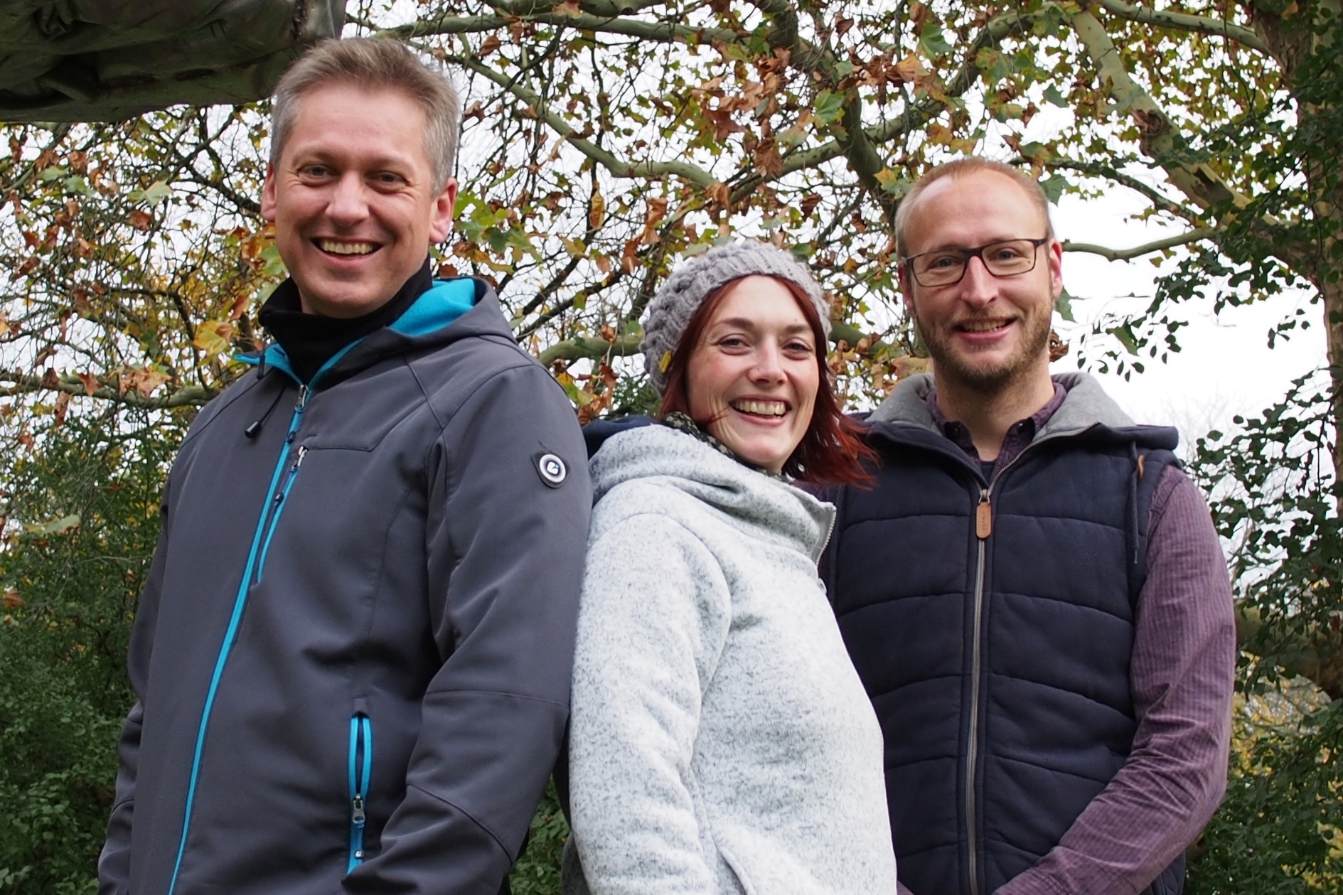 Martin Gevers (Gitarre), Lena Winkel (Gesang) und Kristoff Gött (Cachon) sind "On Purpose".