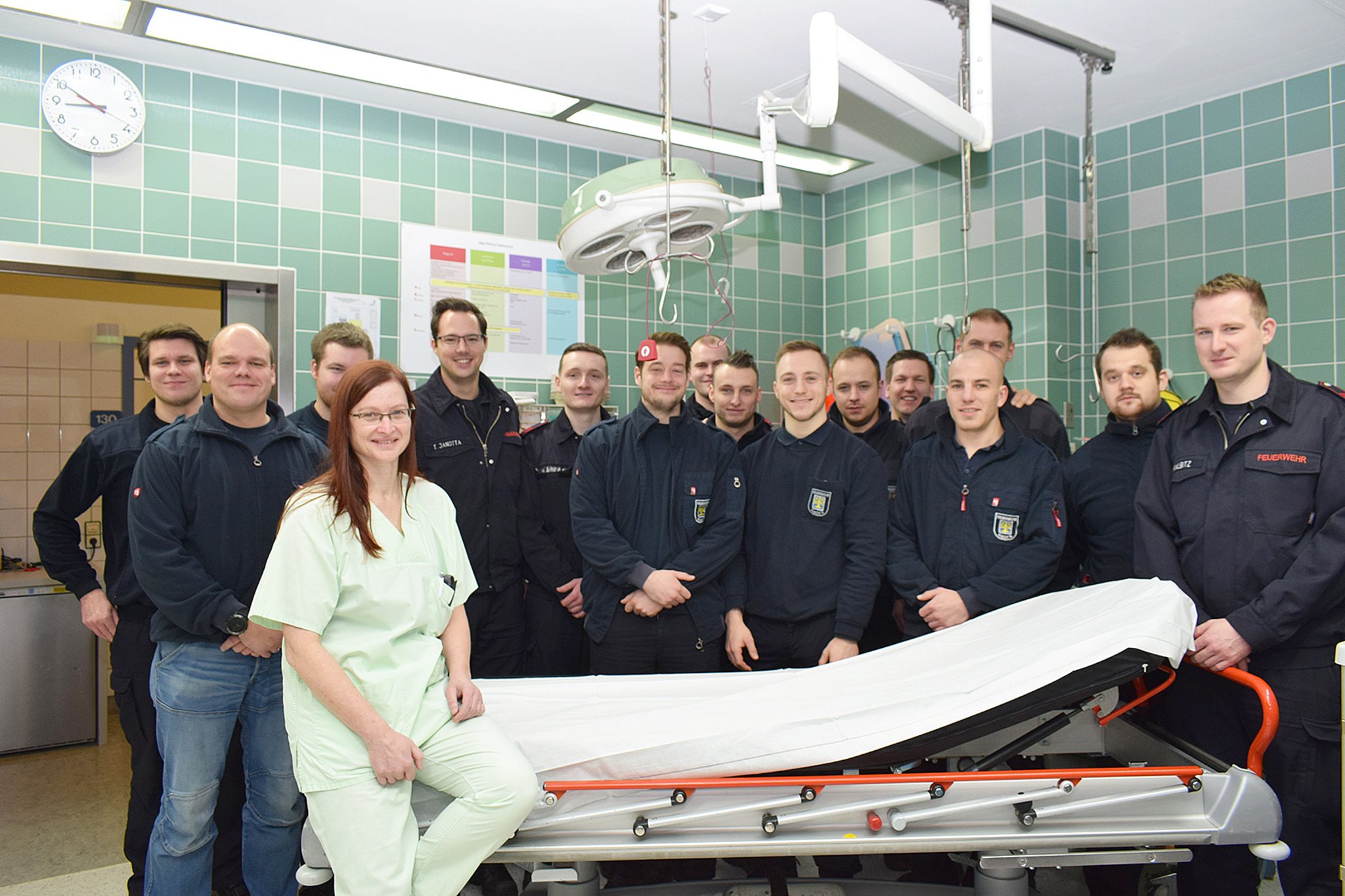 Gut gerüstet für den Notfall Angehende Notfallsanitäter im AKH