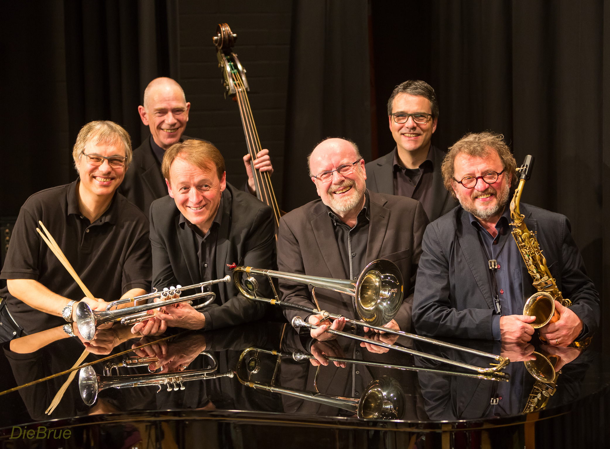 Rolf Drese, Michael Schöneich, Hinderik Leeuwe, Horst Janßen, Georg Derks und Waldemar Kowalski - oder kurz - die Woodhouse Jazz Band.
