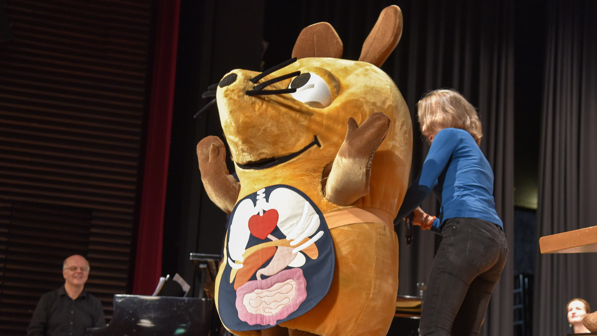 Die Maus kommt in die Essener Philharmonie - diesmal zum Singen.