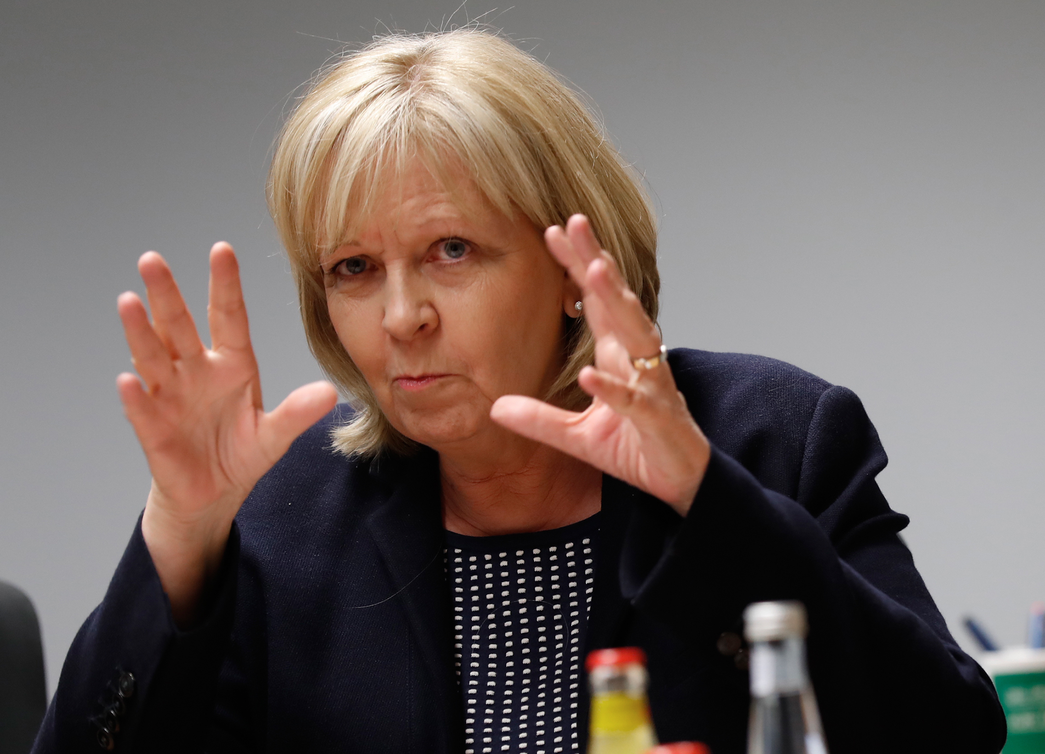 Ex-Ministerpräsidentin Hannelore Kraft forderte im November 2018 die Abschaffung der Straßenbaubeiträge. In ihrer Heimatstadt Mülheim wurden zeitgleich neue Bescheide ausgestellt. Foto: Georg Lukas