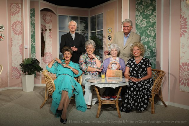 Jahrelang gönnten die „Golden Girls“ dem Fernsehpublikum heitere Einblicke ins Alltagsleben ihrer Vierer-WG. Am Donnerstag, 28. Mai 2020 werden die Geschichten der umwerfenden Damen auf der Bühne umgesetzt. | Foto: Kulturamt